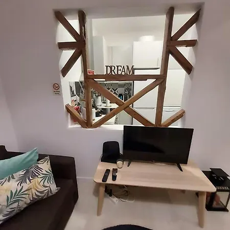 Tesaly شقة ماغديبورغ